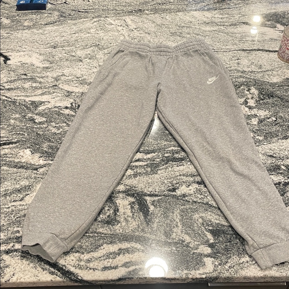 Boys XL Nike Heather Gray Joggers